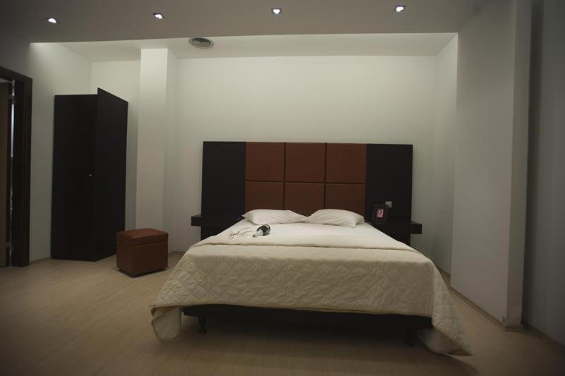 Inoh Hotel Атина Екстериор снимка